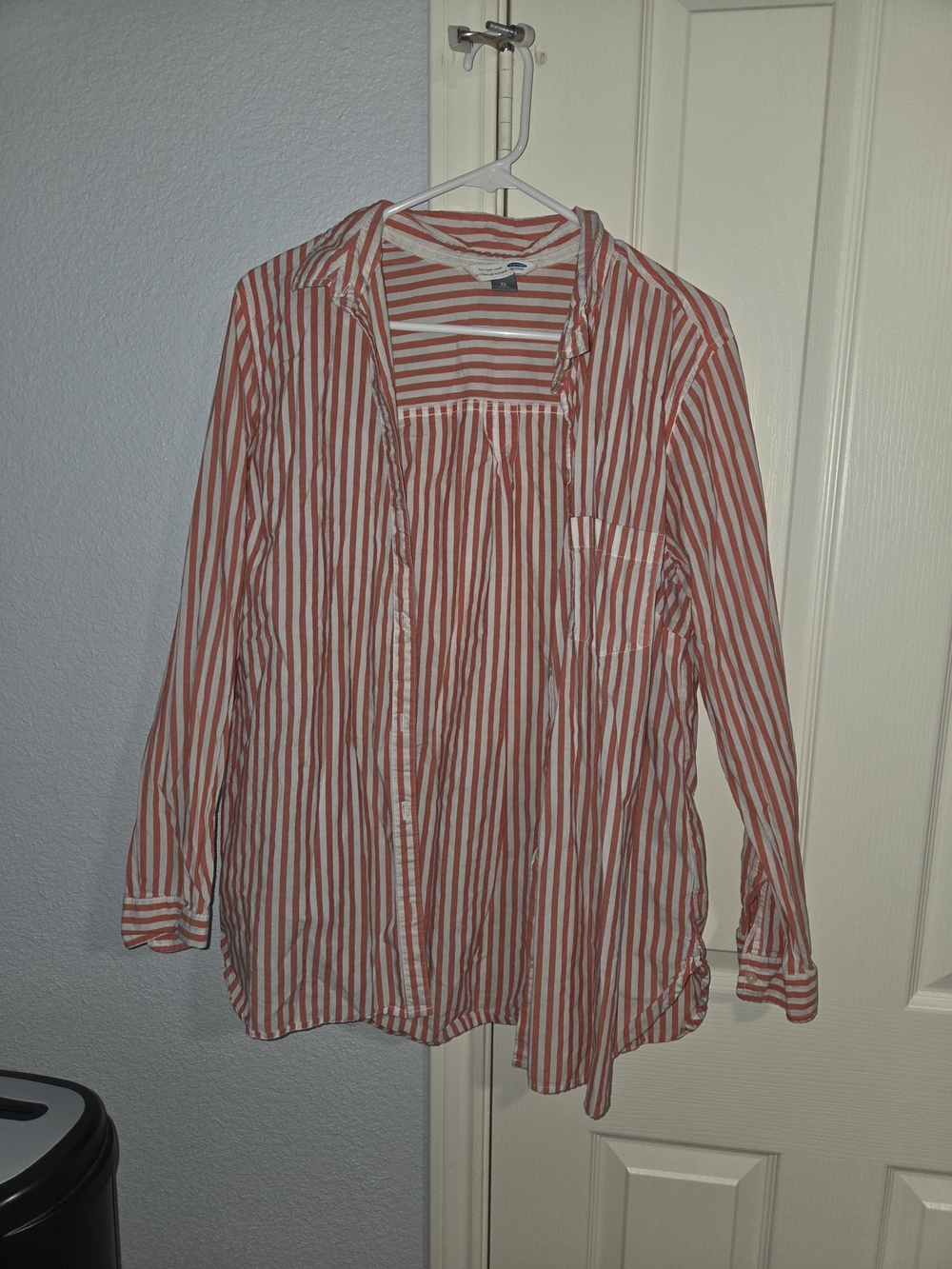 Old Navy Salmon & White Button Down Top Size XL